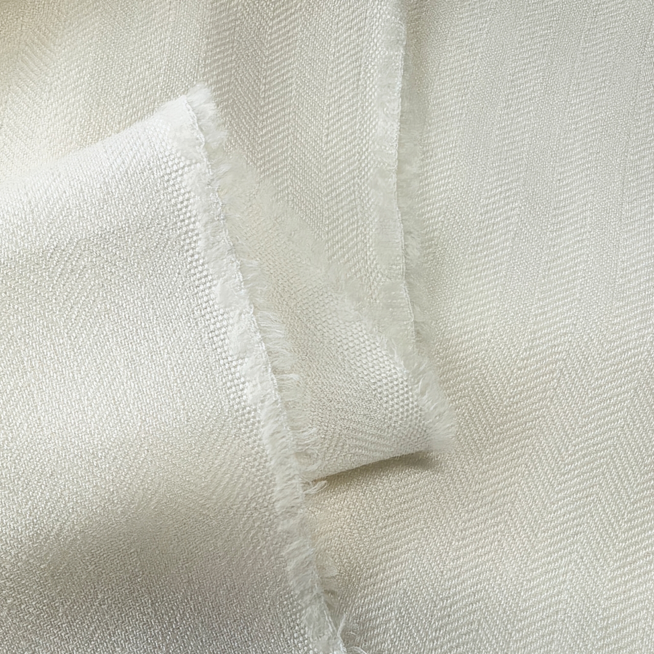 23mm Off White Silk and Wool H - Silk Painting Dye 评论和价格
